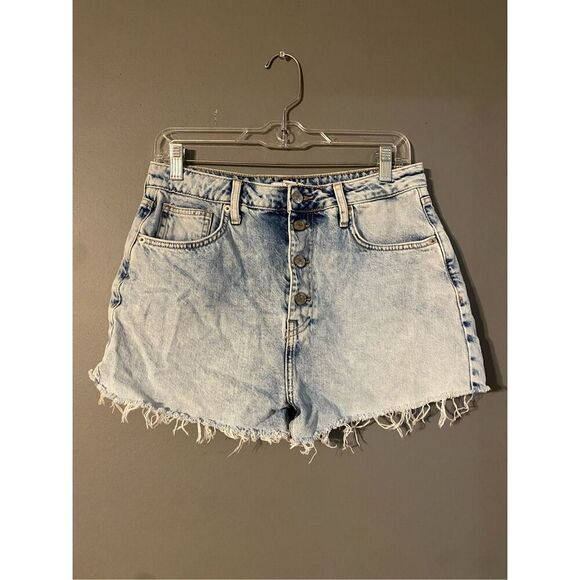 Forever 21 Light Wash Button Up Fly High Rise Shorts Size 29 - Picture 1 of 6